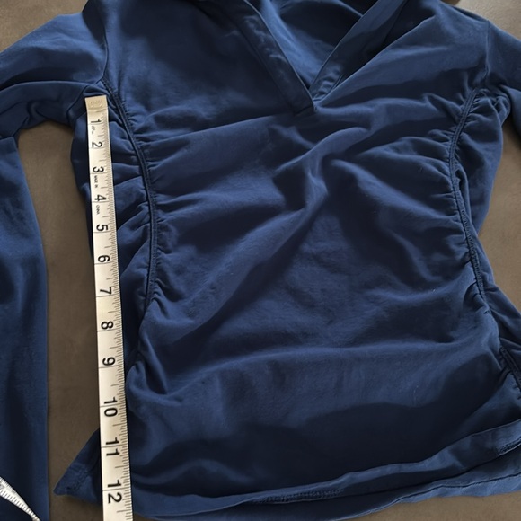 Blue Collared Long Sleeve Tee with Ruched Sides - Picture 5 of 5